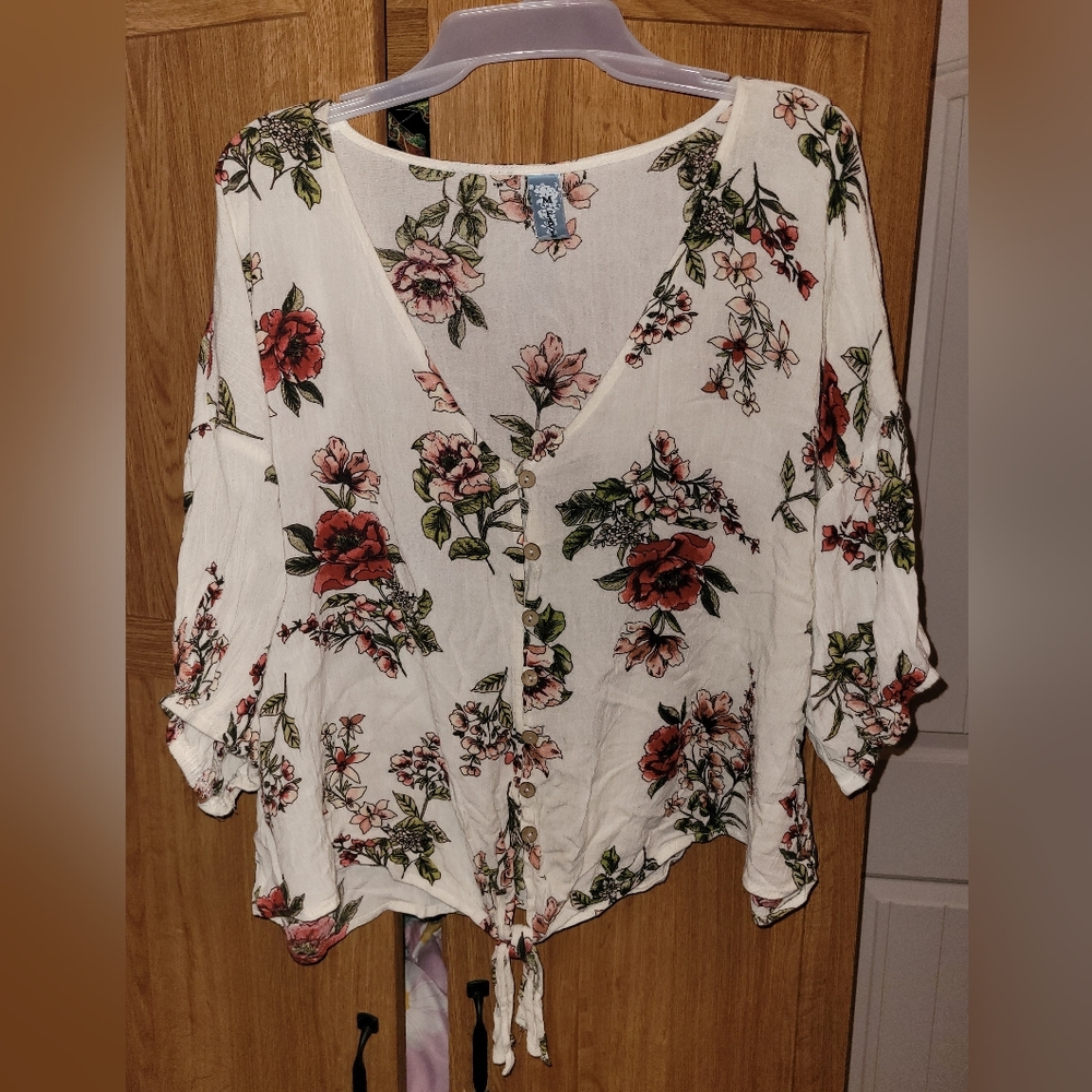 M. Fasis 3xl floral cropped blouse